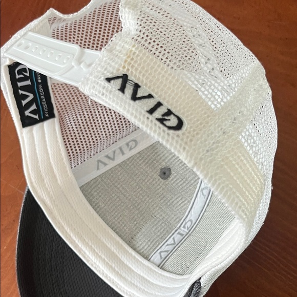 Avid Fishing Gear Hat Snapback Trucker NWOT - Picture 5 of 5